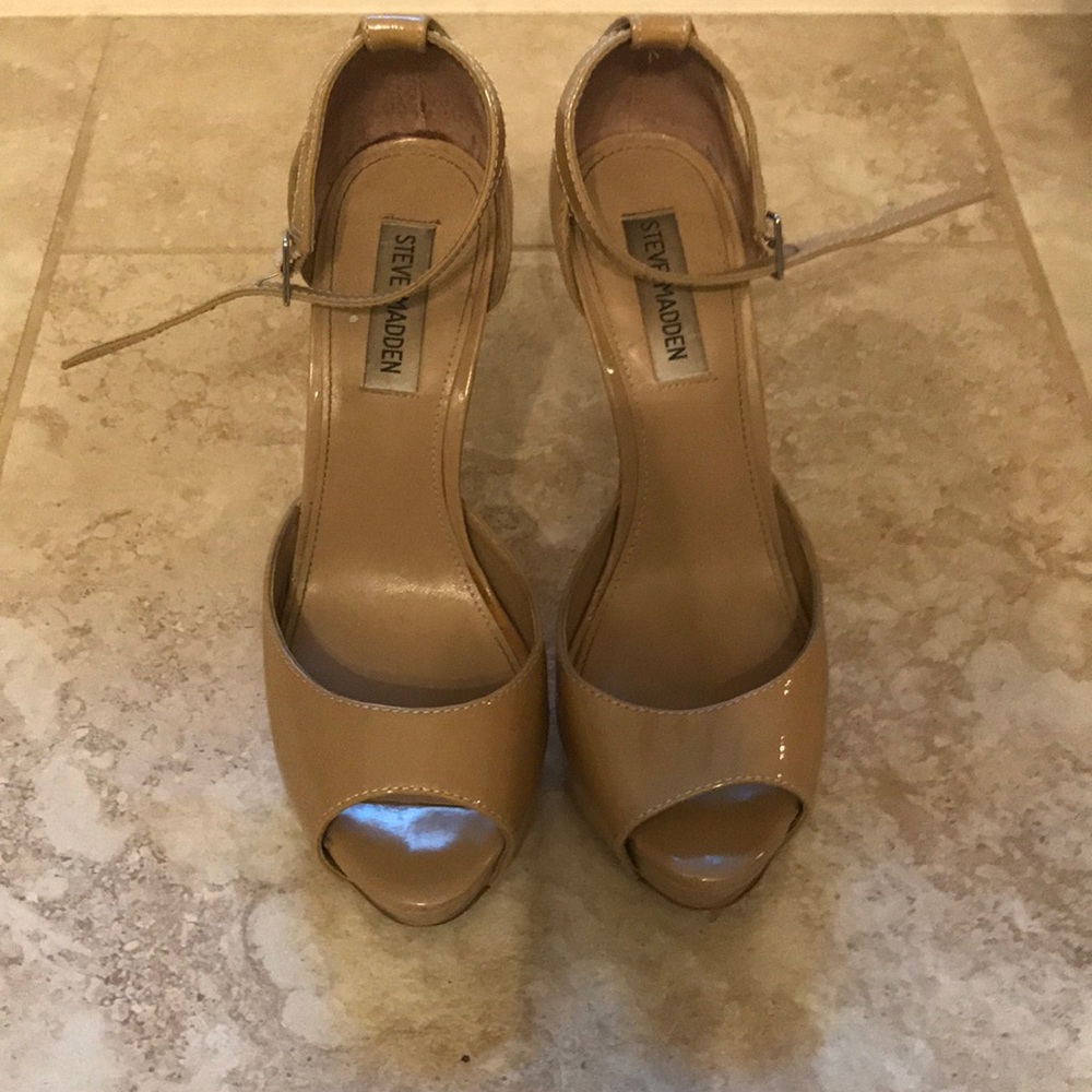 Steve Madden Nude Heel